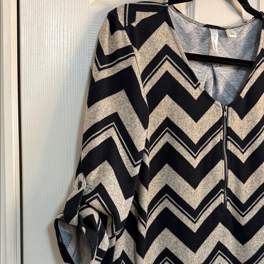 Tacera Black and Tan Chevron Tunic - Picture 8 of 13